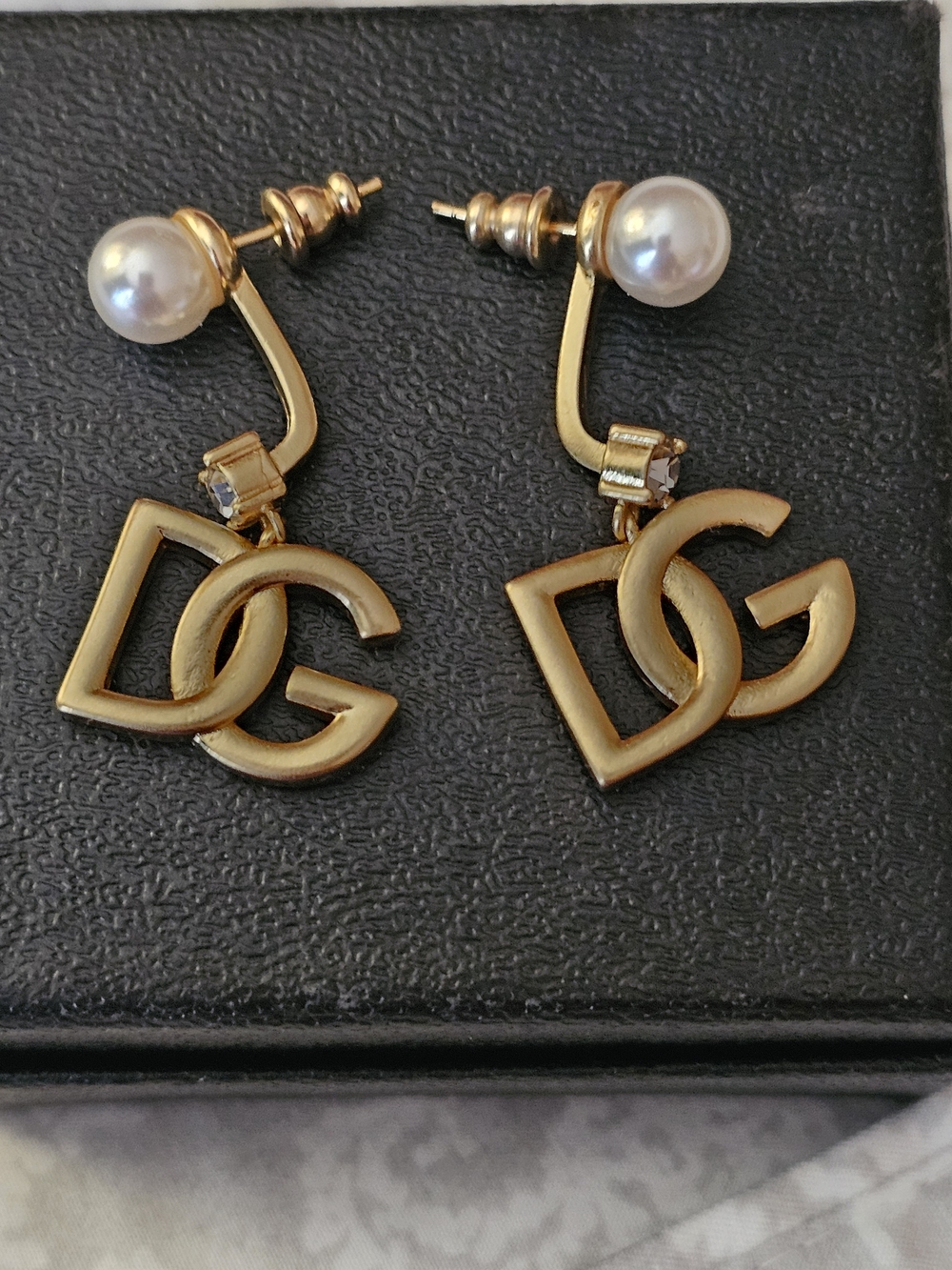 DG Gold Pearl Drop Earring